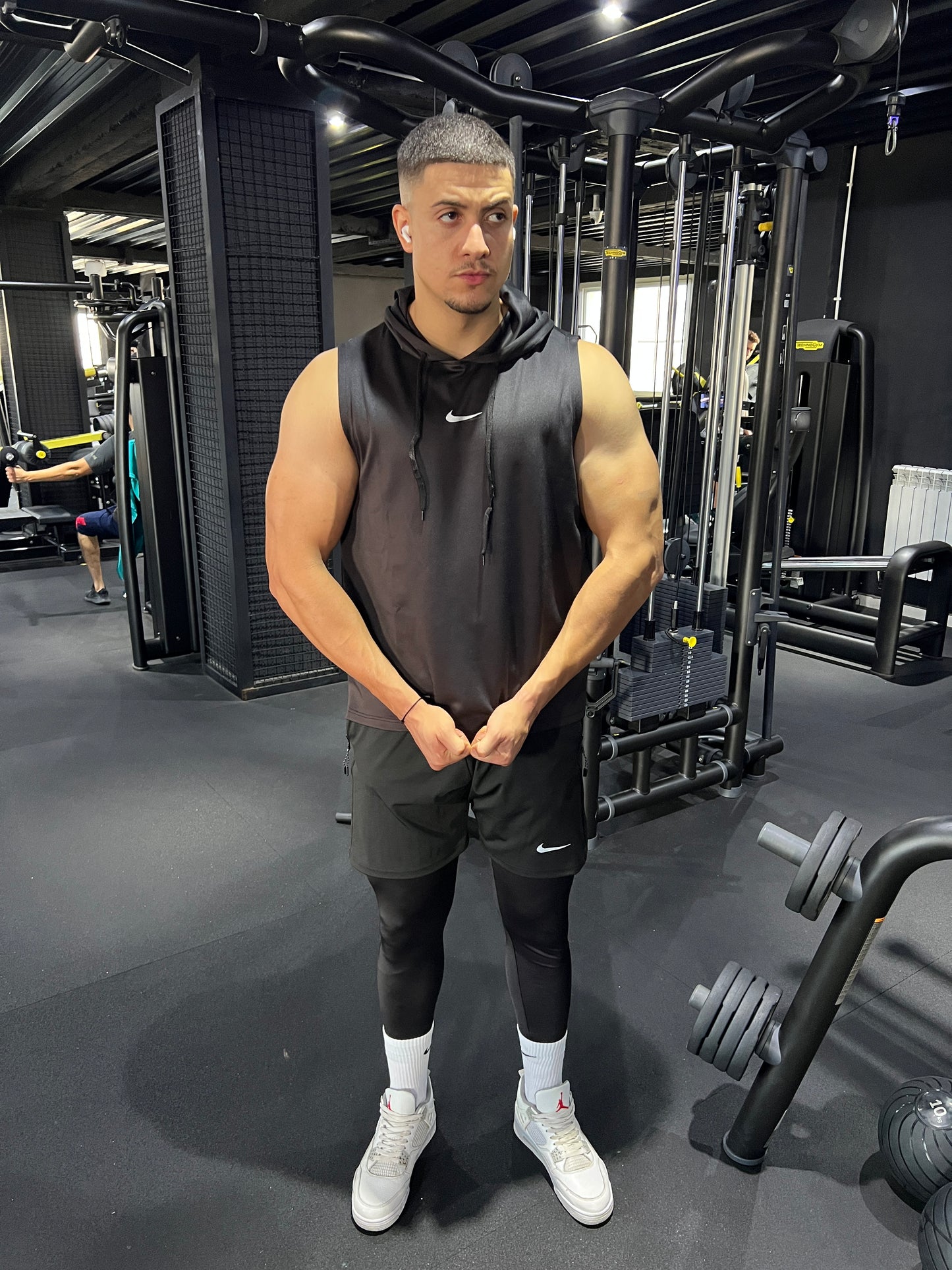 .بذلة رياضية 06 قطع.